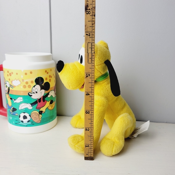 Disney All-Star Resort Vintage Mug Mickey Donald Goofy and Pluto Plush - Picture 6 of 13